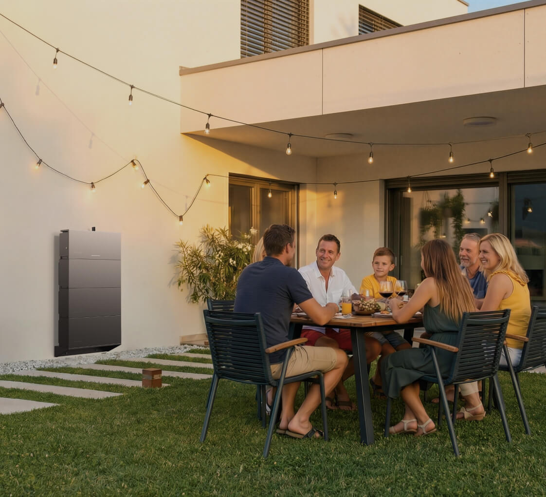 EcoFlow OCEAN 2 battery module, highlighting lightweight design and easy installation